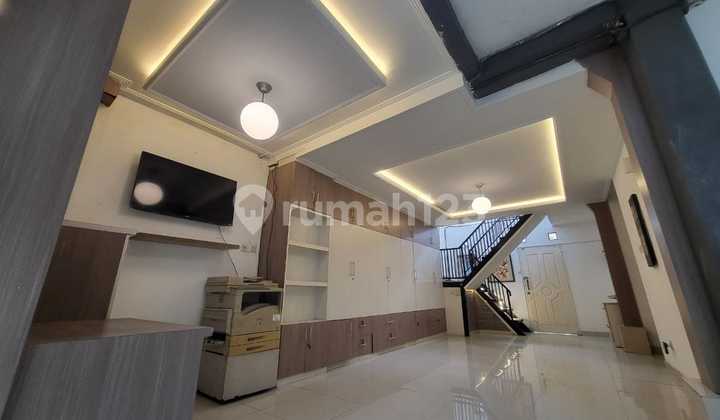 Rumah Kantor Furnished di Exit Toll Bukit Cimanggu City, Bogor 2