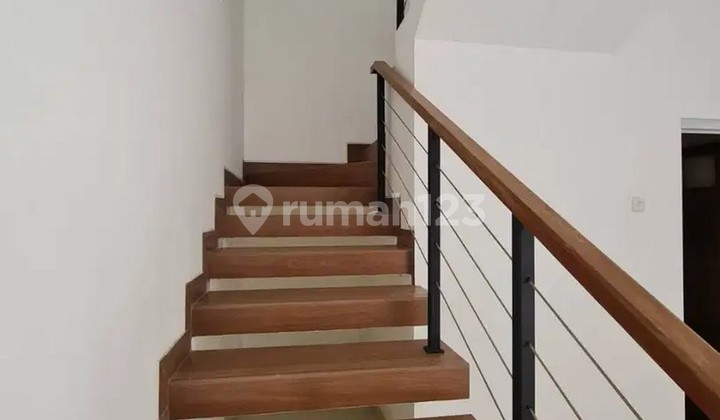 Rumah Premium 145Mtr 3 Lantai Cempaka Putih Barat 2