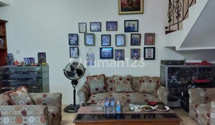 Rumah Cantik dan Asri Komplek Billymoon Pondok Kelapa 2