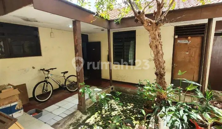 Rumah Tua Deket Jalan Raya Lokasi Strategis di Pondok Kelapa 2