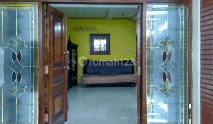 Rumah 2 Lantai Asri Dan Nyaman Benhil Jakarta Pusat 2