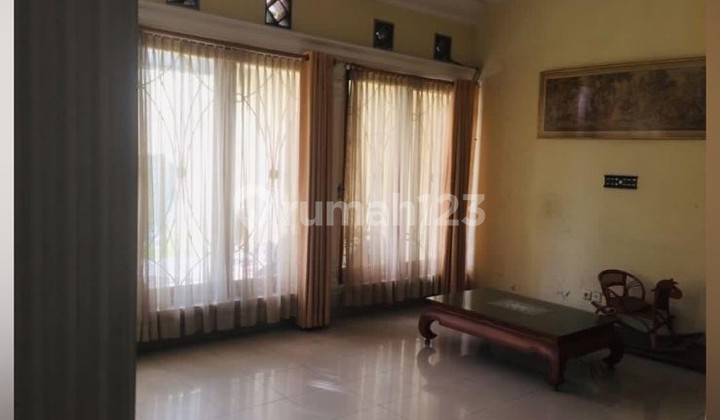 This Luxurious House is Ready to Occupy with 2-Car Road Access in Pulogebang, East Jakarta 2