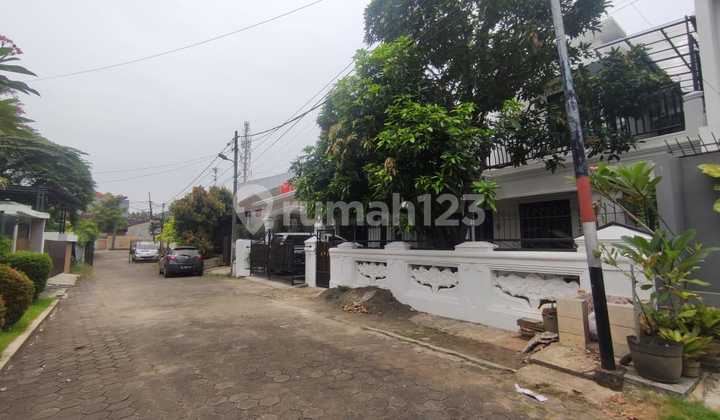 Sultan Duren Sawit Beautiful and Comfortable House 2