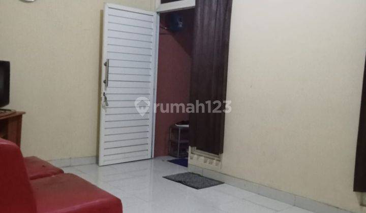 Sewa rumah dekat undip 7 kamar tidur ada kasur 2