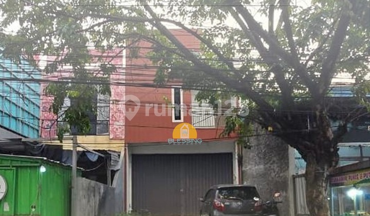 Shop House in Gajah Raya Near the Great Mosque of Central Java, Semarang 1