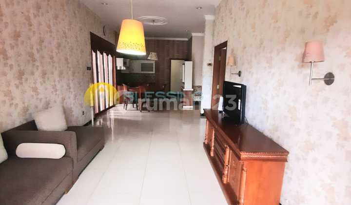 Graha Estetika Position Hook Near Banyumanik Toll Entrance/Exit Access 2