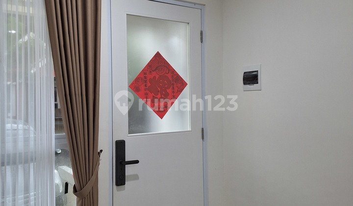 2-Story House in Vic Highland Ready to Occupy