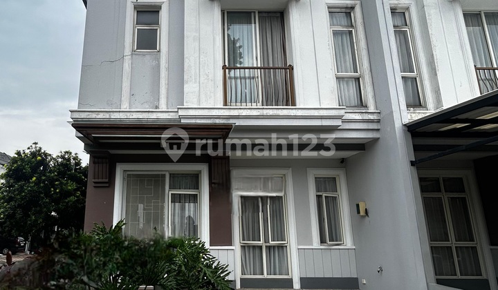 Dijual Rumah Hoek 2 Lantai Ada Backyard Bagus di The Savia Bsd