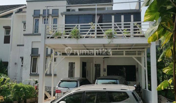 Turun Harga Dijual Rumah Rapih, Akses Mudah Di The Green Bsd 1