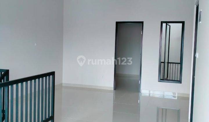 Dijual Rumah Baru 2 lantai SHM di Villa Melati Mas Serpong 1