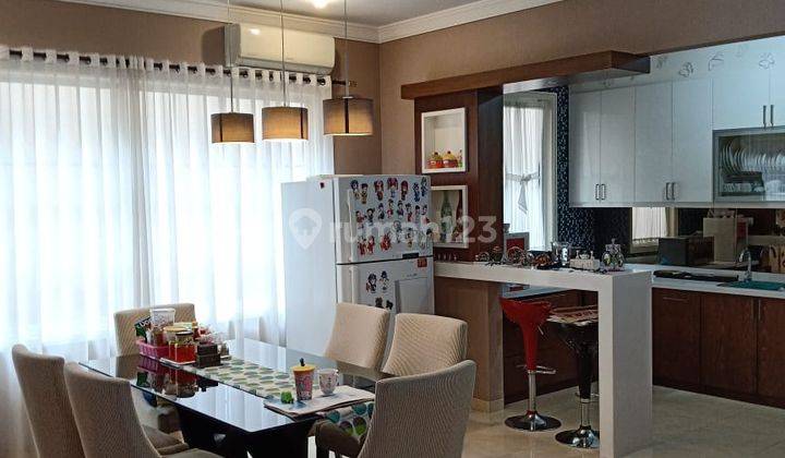 Rumah 3 Lantai Furnished di Cluster Onyx Alam Sutera, Tangerang 1