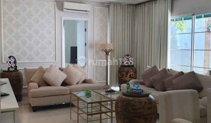 Rumah Mewah, Ada Swimmpool Nya, Furnished di De Park Bsd City 1