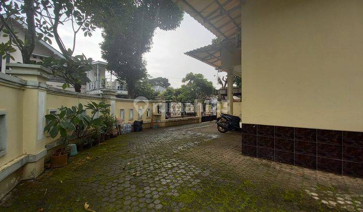 Rumah Kostan 12 Kamar Posisi Hoek di Kencana Loka Bsd, Tangerang 2