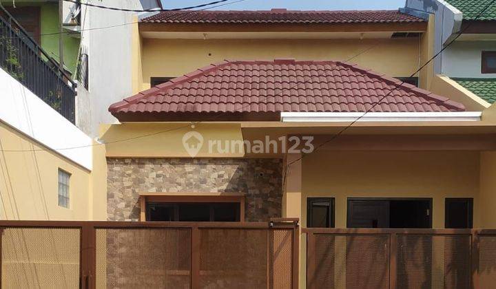 Dijual Cepat Rumah Brand New SHM 1,5 lantai 4 kamar tidur lokasi strategis di BSD Nusaloka 2