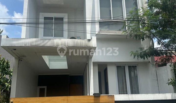 For Sale Beautiful 2-Story Move-in Ready Fully Furnished House in Kencana Loka BSD