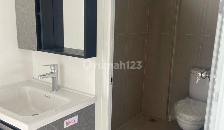 Dijual Ruko 3 Lantai Ada Balkon Baru Dibangun Pinggir Jalan Raya Bsd 2