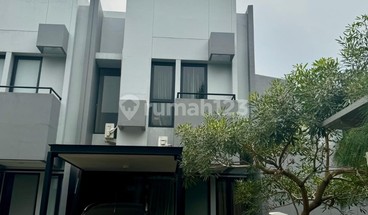 Rumah 2 Lantai Hook  Full Furnished Cluster Invensihaus Tabebuya BSD City Tangerang