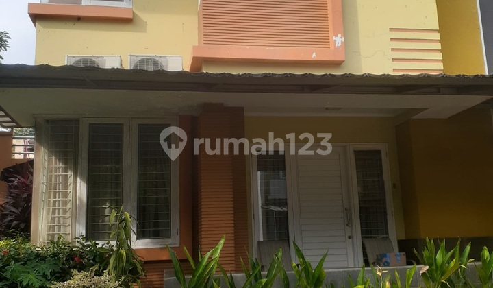 For Sale 2-Stage Corner House with SHM, Comfortable, Safe, Strategic in Catalonia BSD For Sale 2-Stage Corner House with SHM, Comfortable, Safe, Strategic in Catalonia BSD