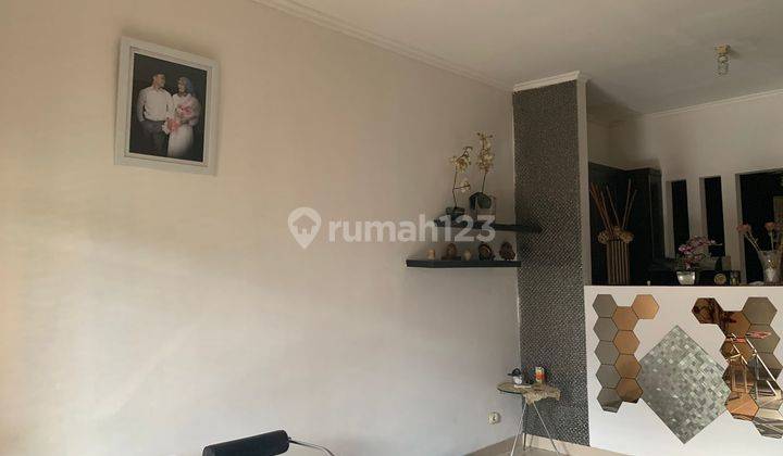 Dijual rumah sdh renovasi 1,5 lantai siap huni di nusaloka bsd 2