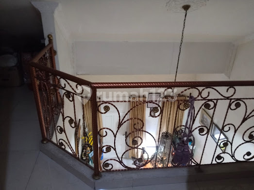 Dijual Rumah 2 Lantai Shm.dekat Krl Sekolah Di Cluster Golden Viena Bsd 1