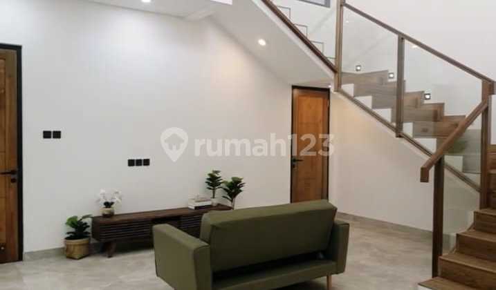 For Sale 2-Story House with Contemporary Modern Design in BSD City Taman Crysan 2