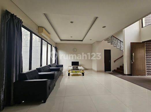 For Sale/rent Rumah 3 Lantai Di Greenwich Bsd Siap Huni Semi Furnished SHM - Sertifikat Hak Milik 2