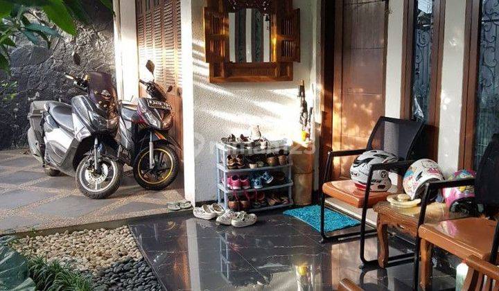 Rumah Classic Terawat Apik Siap Huni Di Otista Kampung Melayu  2