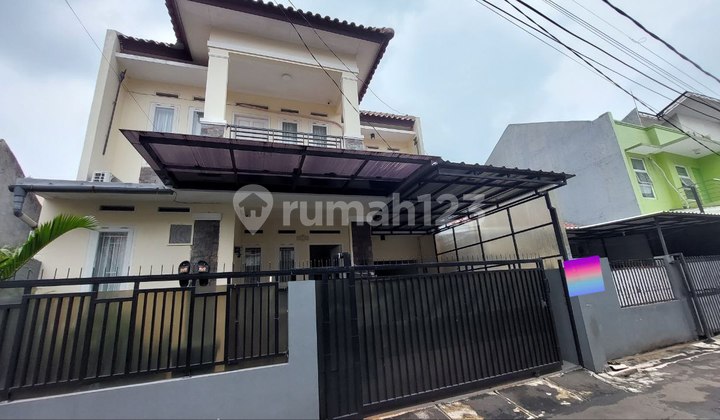 Affordable 2-Story Well-Maintained Cluster House Ready to Occupy in Jagakarsa, South Jakarta