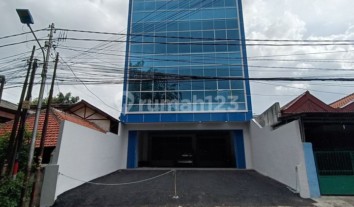 Murah Gedung Baru 4,5 Lt Siap Huni di Area Bisnis Cawang Jaktim Murah Gedung Baru 4,5 Lt Siap Huni di Area Bisnis Cawang Jaktim