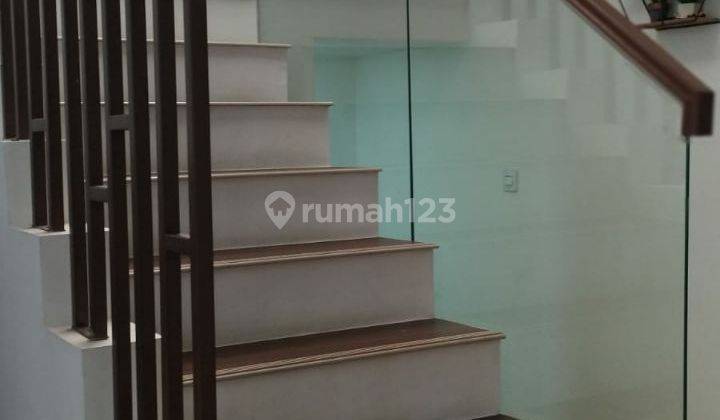 Murah Harga Turun Drastis Rumah 2,5 Lt Minimalis Modern Siap Huni 2