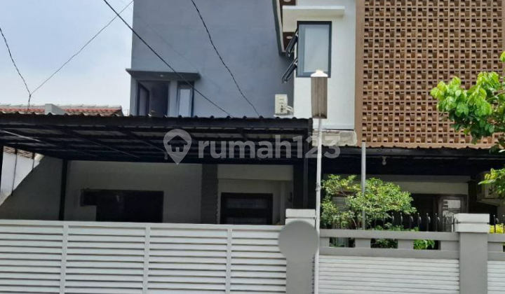 Murah Mewah Rumah 2 Lt Cantik Homey Siap Huni di Grand Galaxy