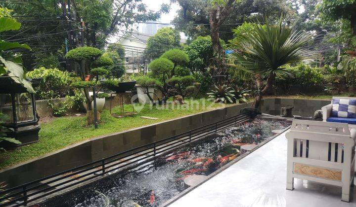 DIJUAL RUMAH MEWAH HOEK DI PAKUBUWONO, JAKSEL, TURUN HARGA! 1