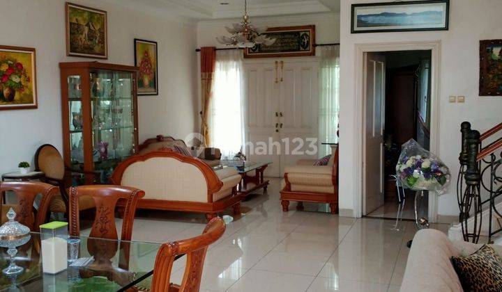 DIJUAL RUMAH DI CLUSTER TENGAH KOTA WISATA, DEKAT MAL! 1