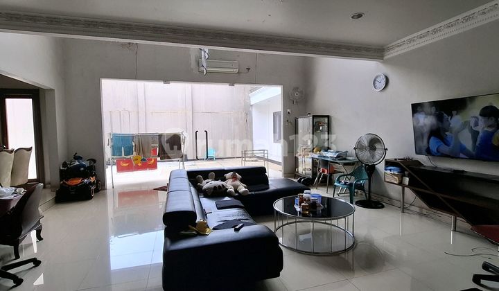 Dijual Rumah Mewah 2 Lantai dengan Luas Tanah 450 M2 & Bebas Banjir di Boulevard Utama Kota Wisata! 2