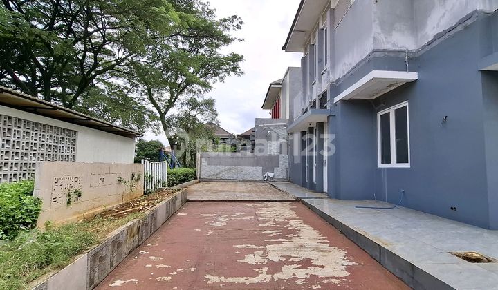 Rumah Murah 2 Lantai Posisi Hoek Badan Samping Taman di Cluster Baru!