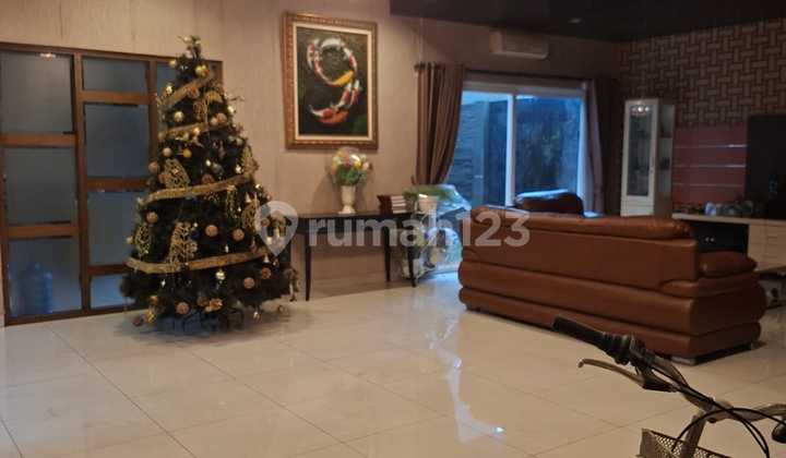 Dijual Rumah Mewah 2 Lantai Depan Taman di Cluster Eksklusif Kota Wisata! Dijual Rumah Mewah 2 Lantai Depan Taman di Cluster Eksklusif Kota Wisata!