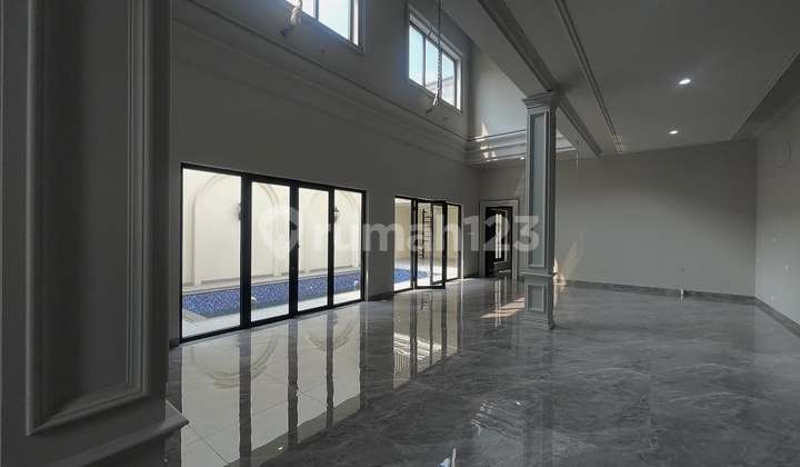 For Sale Luxury 2-Story House with Swimming Pool & Flood-Free in Second Boulevard Kota Wisata! 2