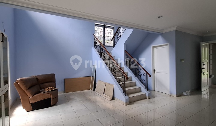 Rumah Murah 2 Lantai Dak Depan & Depan Greenbelt, Dekat Mal! Rumah Murah 2 Lantai Dak Depan & Depan Greenbelt, Dekat Mal!
