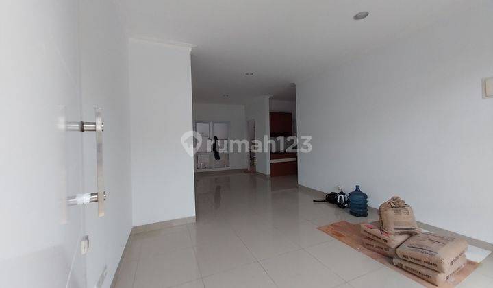 Dijual Rumah Murah 2 Lantai Sudah Renovasi Di Cluster Baru Kota Wisata, Dekat Mal! 1