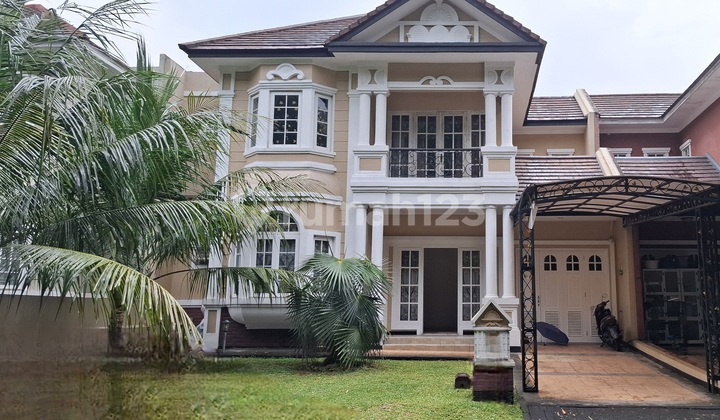 Dijual Rumah Mewah 2 Lantai Bebas Banjir & Depannya Green Belt Di Cluster Tengah Kota Wisata, Dekat Mal!