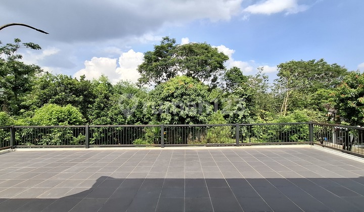 Rumah Murah 2 Lantai Dak Depan & Depan Greenbelt, Dekat Mal! Rumah Murah 2 Lantai Dak Depan & Depan Greenbelt, Dekat Mal!
