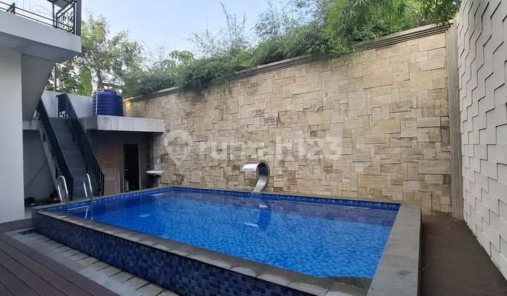 Dijual Rumah Mewah 2 Lantai Ada Kolam Renang Di Boulevard Kota Wisata! Dijual Rumah Mewah 2 Lantai Ada Kolam Renang Di Boulevard Kota Wisata!