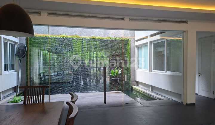 Dijual Rumah Mewah Hoek 2 Lantai Siap Huni di Cluster Depan, Posisi Dekat Taman! 2