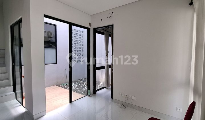 Rumah Murah 3 Lantai Siap Huni di Cluster Baru Kota Wisata!