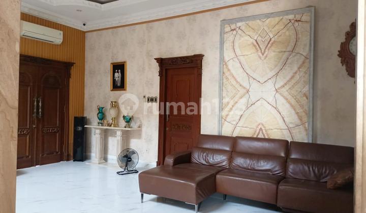 Rumah Mewah 2 Lantai Ada Basement di Cluster Tengah, Dekat Mal! 2