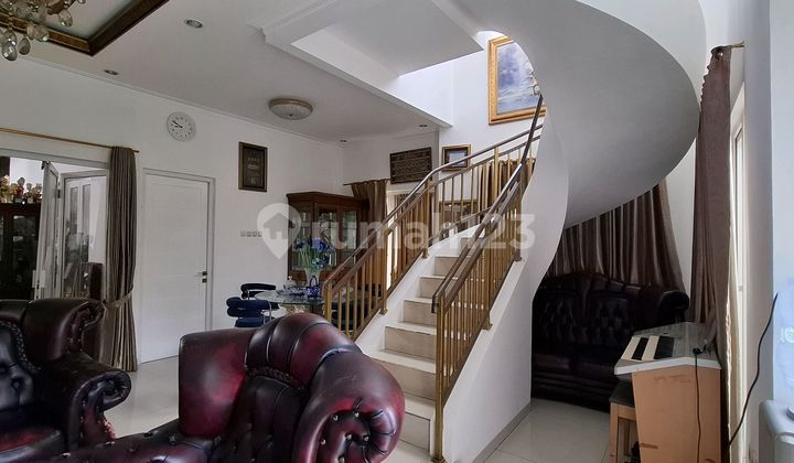 For Sale 2-Story Corner House Ready to Live In & Price Reduced in New Cluster!