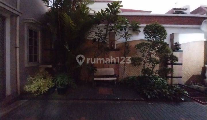 Dijual Rumah Mewah Di Seberang Mal Kota Wisata, Harga Murah! 2