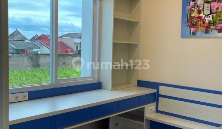 Rumah Bagus Minimalis 2 Lt( Full Furnished ) di Kawasan Colomadu. 2
