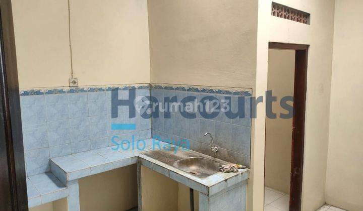 Rumah siap huni lingkungan dekat RI 1 di Sumber 4