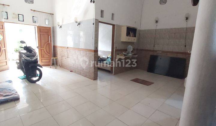 Rumah bersih siap huni di Sumber Surakarta 8